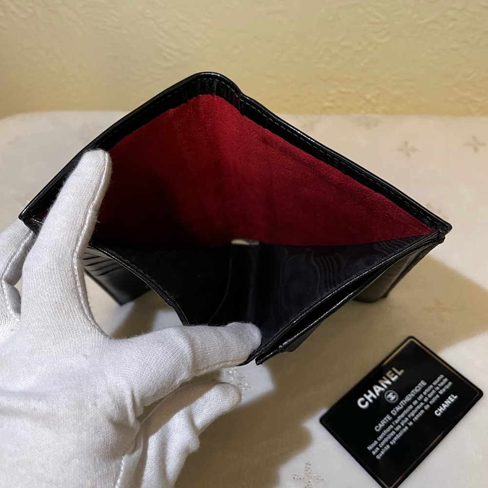 🇫🇷CHANEL authentic choco bar patent leather wallet - Picture 13 of 16